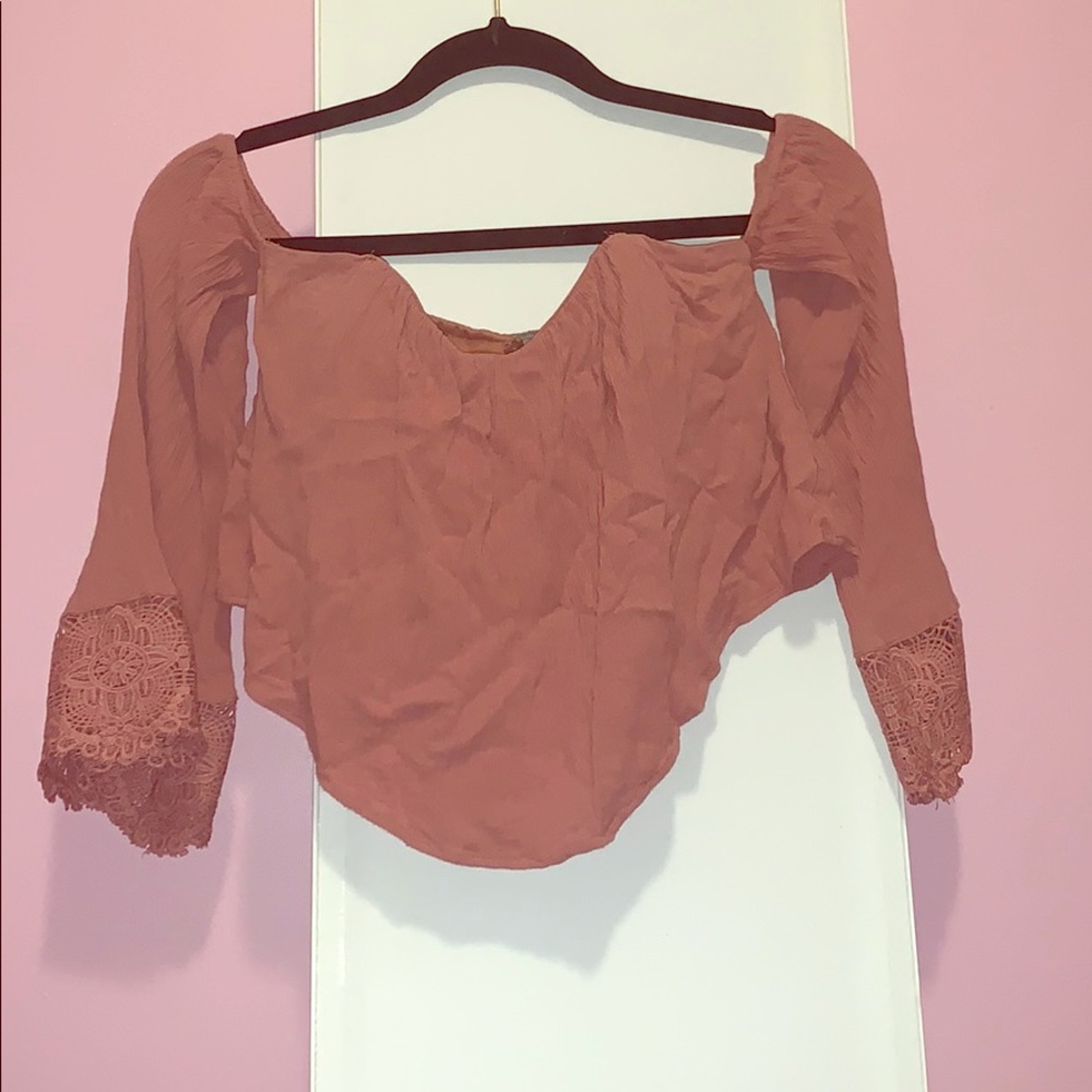 Off the shoulder long sleeve crop top